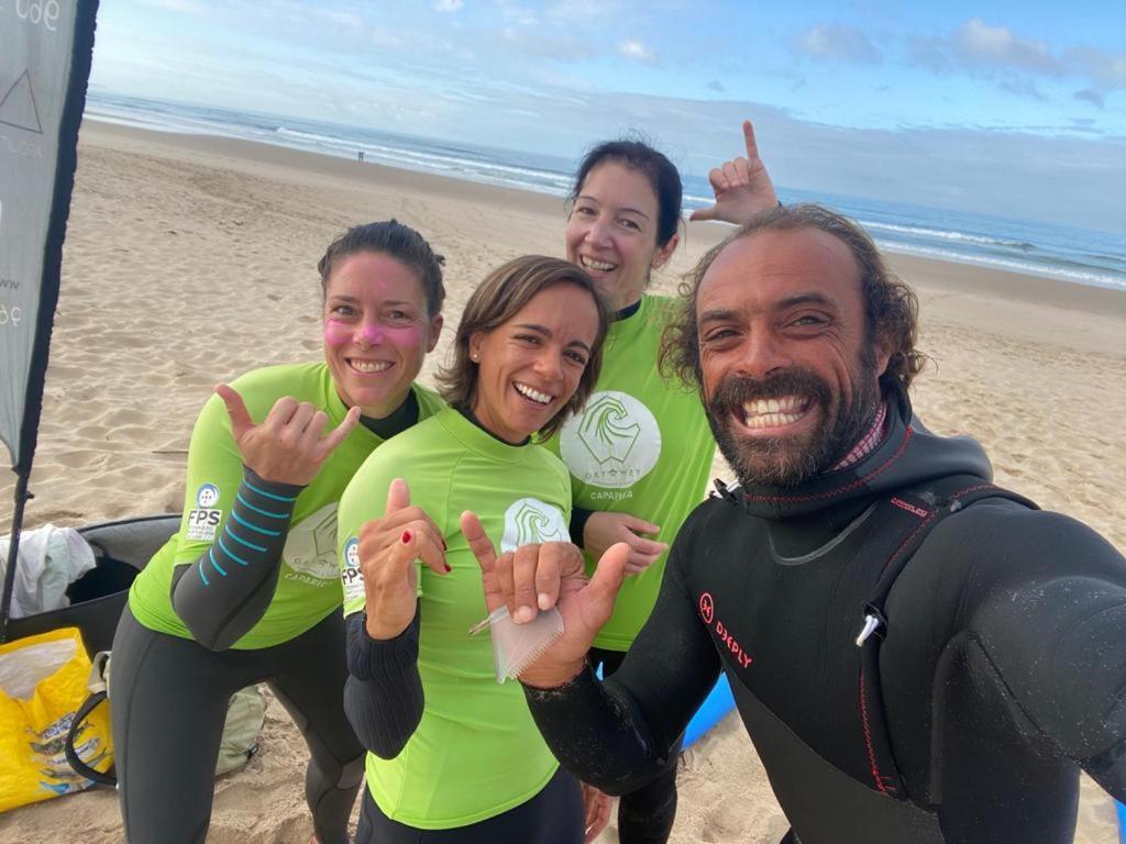 Getwet Surfcamp II Hostel Costa de Caparica Buitenkant foto