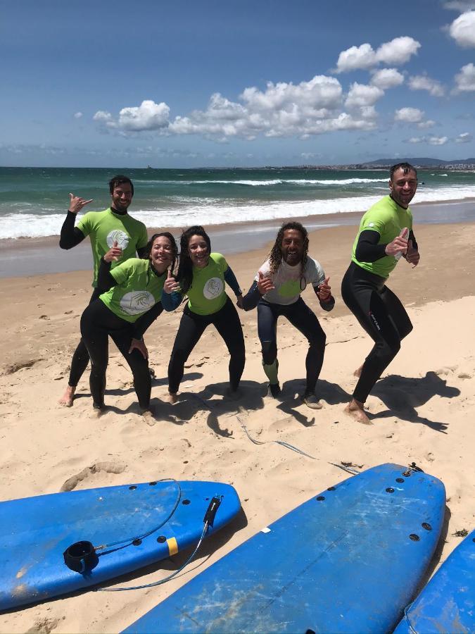 Getwet Surfcamp II Hostel Costa de Caparica Buitenkant foto